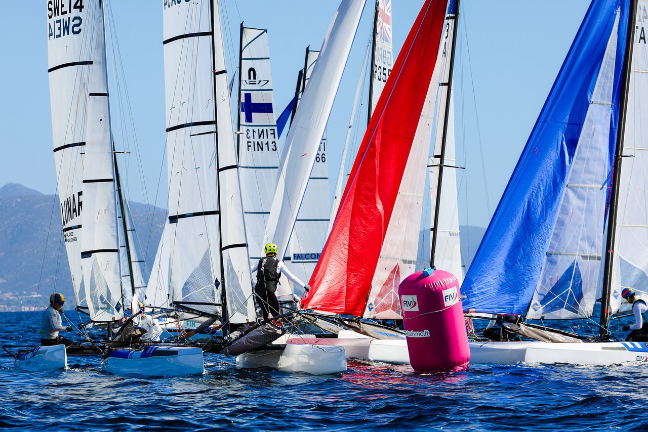 raft-up at the leeward gate
